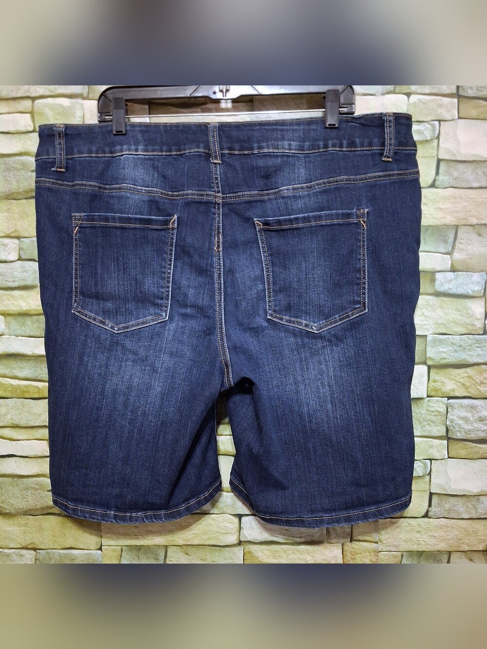 Maurices Dark Blue Denim Jean Shorts Midrise Size 20W - Picture 2 of 4